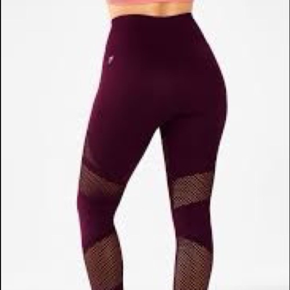 SOLD: Fabletics Seamless Leggings